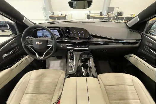 CADILLAC-ESCALADE-2021-inside